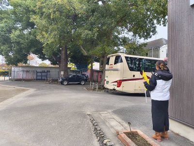 ４年生社会科見学１１月１３日　利根大堰、さきたま古墳、紺屋体験