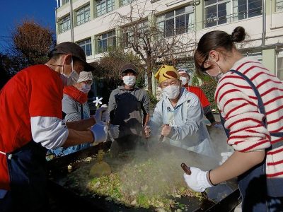 安行小まつり　１１月２２日（土）早朝準備　そして開会行事