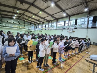 ４年生総合　「アカガエルの歌」レコーディング