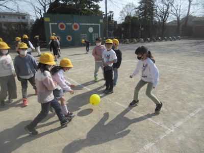 １年生　風船ドッジボール