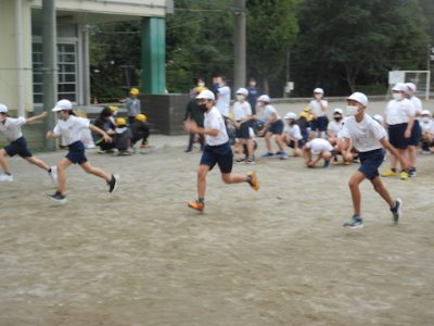 ５年生　体育　走り幅跳び