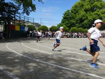 【速報】運動会　３年生　直線だけじゃダメですか？（８０M走）